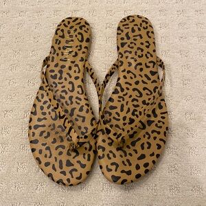 🔴Deltan leopard print sandals